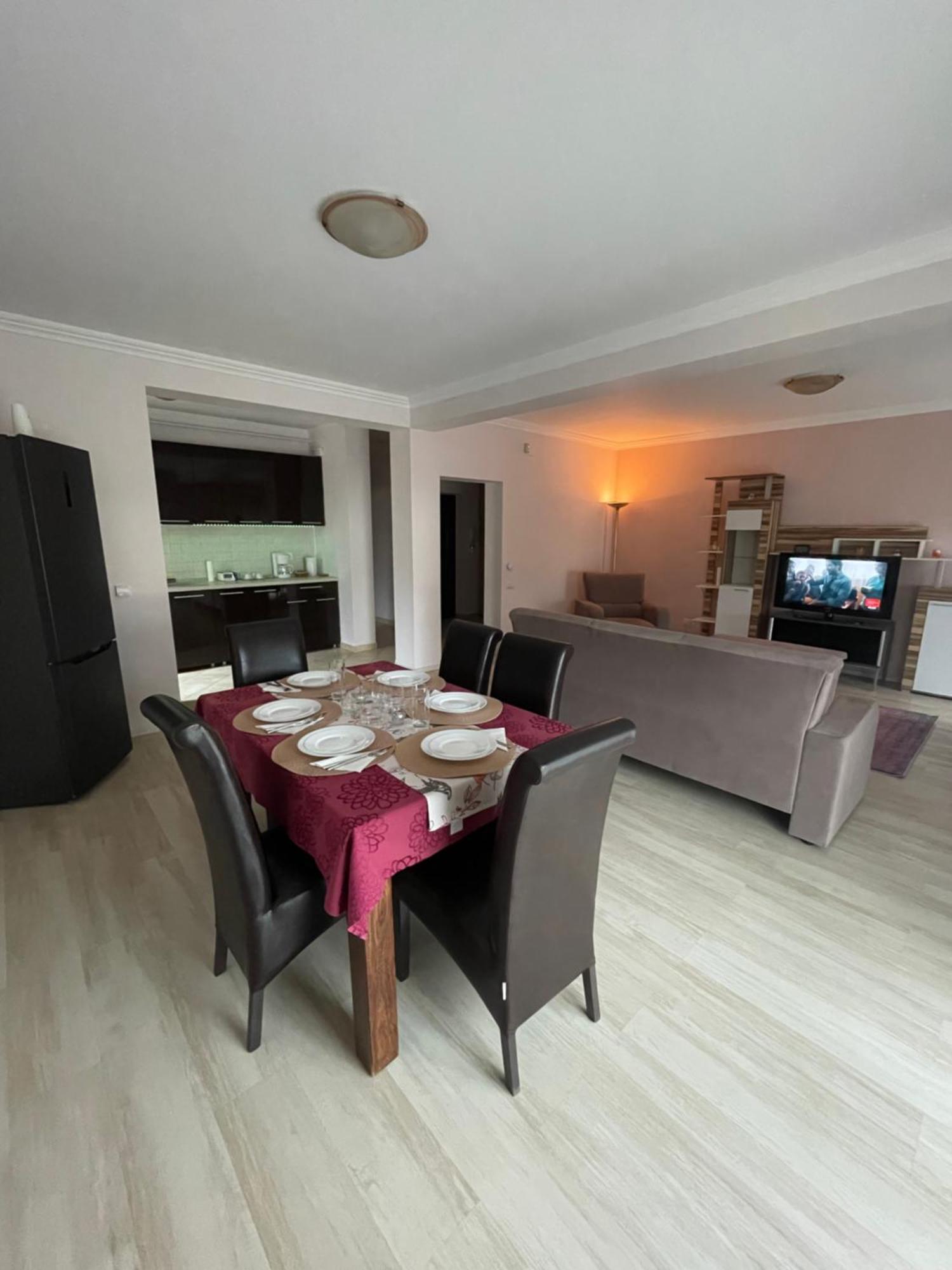 Apartment In The Villa Northern Dreams #1 Parking Included In Price Temeşvar Dış mekan fotoğraf